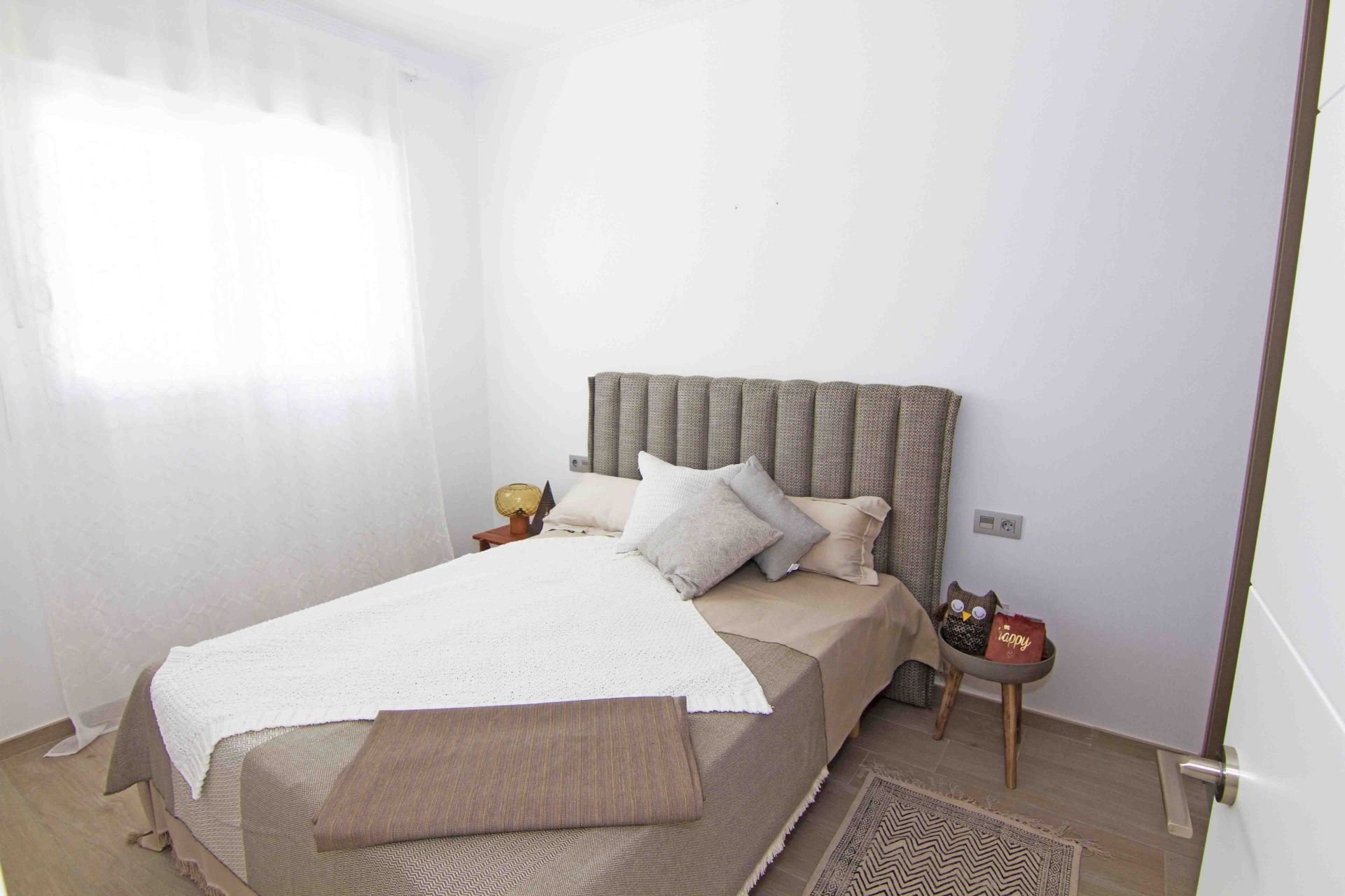 Hus i Torrevieja, Alicante, Spanien 3 sovrum, 238 kvm. Nr. 95740