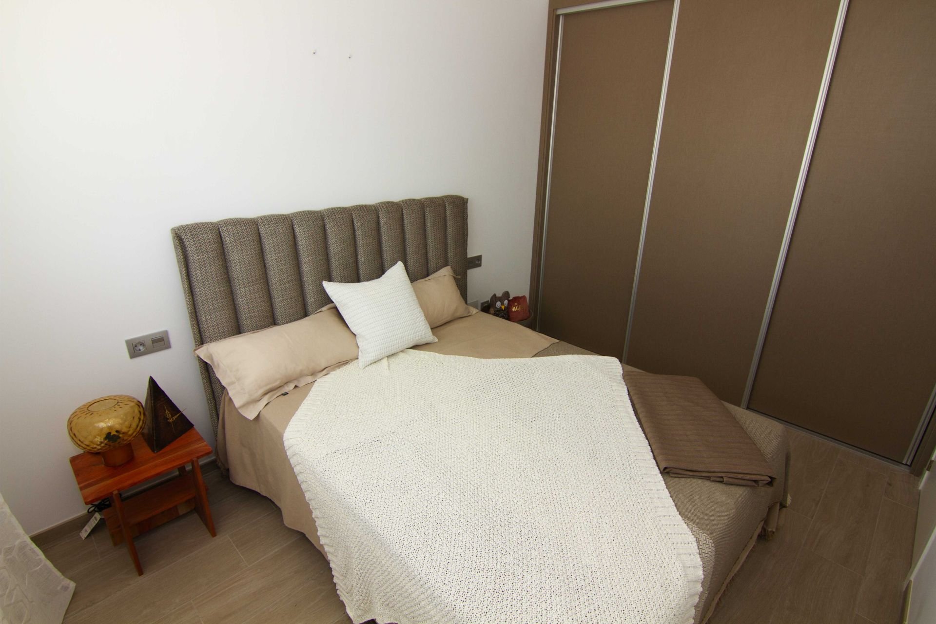 Hus i Torrevieja, Alicante, Spanien 3 sovrum, 238 kvm. Nr. 95740