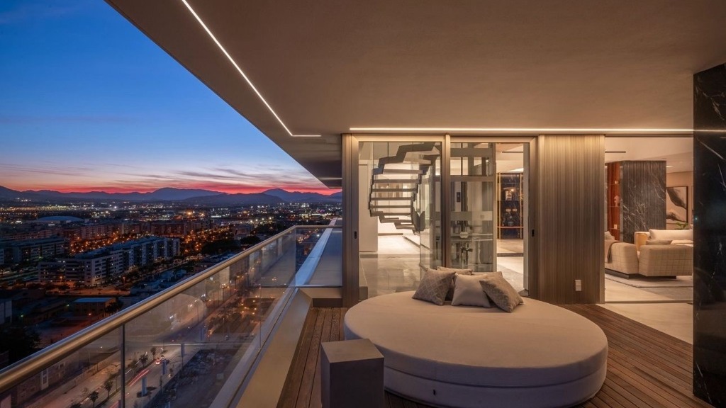 Penthäuser in Malaga, Spanien 4 Schlafzimmer, 426.07 m2 Nr. 98966