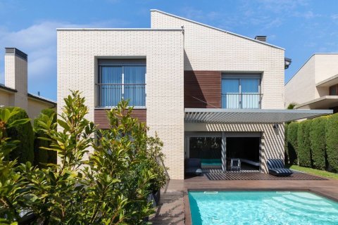 Talo Vilassar de Dalt, Barcelona, Espanja 6 makuuhuonetta, 386 m2 No. 35899