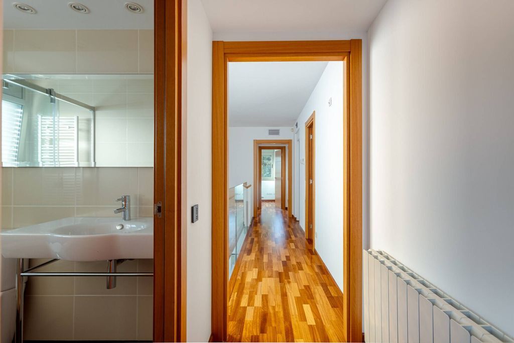 Сasa en Vilassar de Dalt, Barcelona, España 6 dormitorios, 386 m2 No. 35899