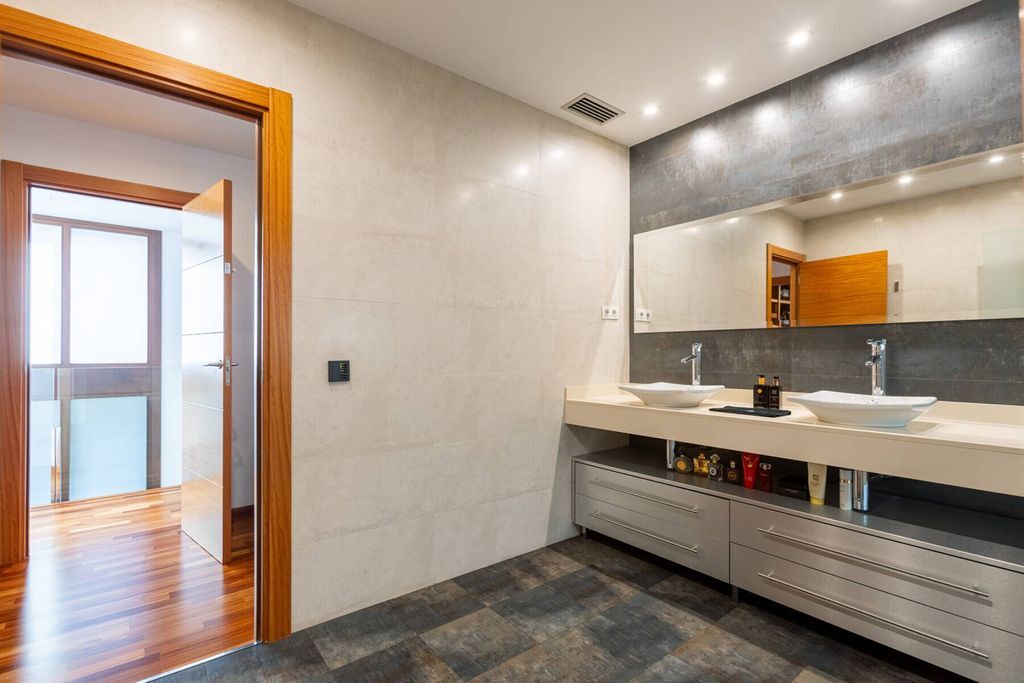 Сasa en Vilassar de Dalt, Barcelona, España 6 dormitorios, 386 m2 No. 35899