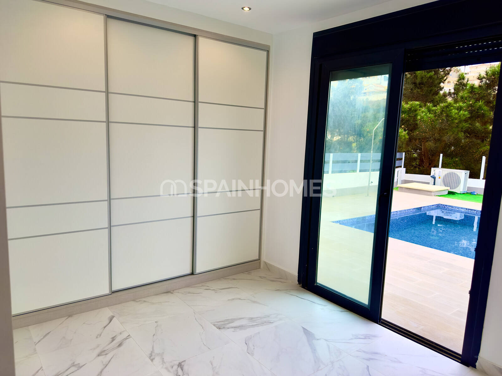 Villa a Rojales, Alicante, Spagna 3 camere da letto, 302 mq. N° 55734