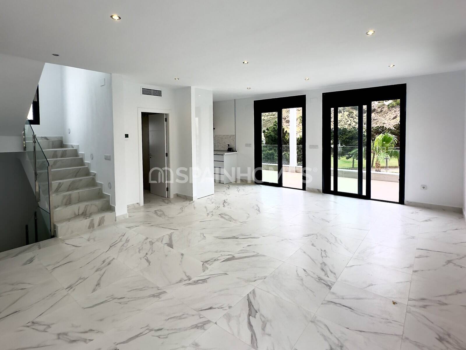 Villa a Rojales, Alicante, Spagna 3 camere da letto, 302 mq. N° 55734