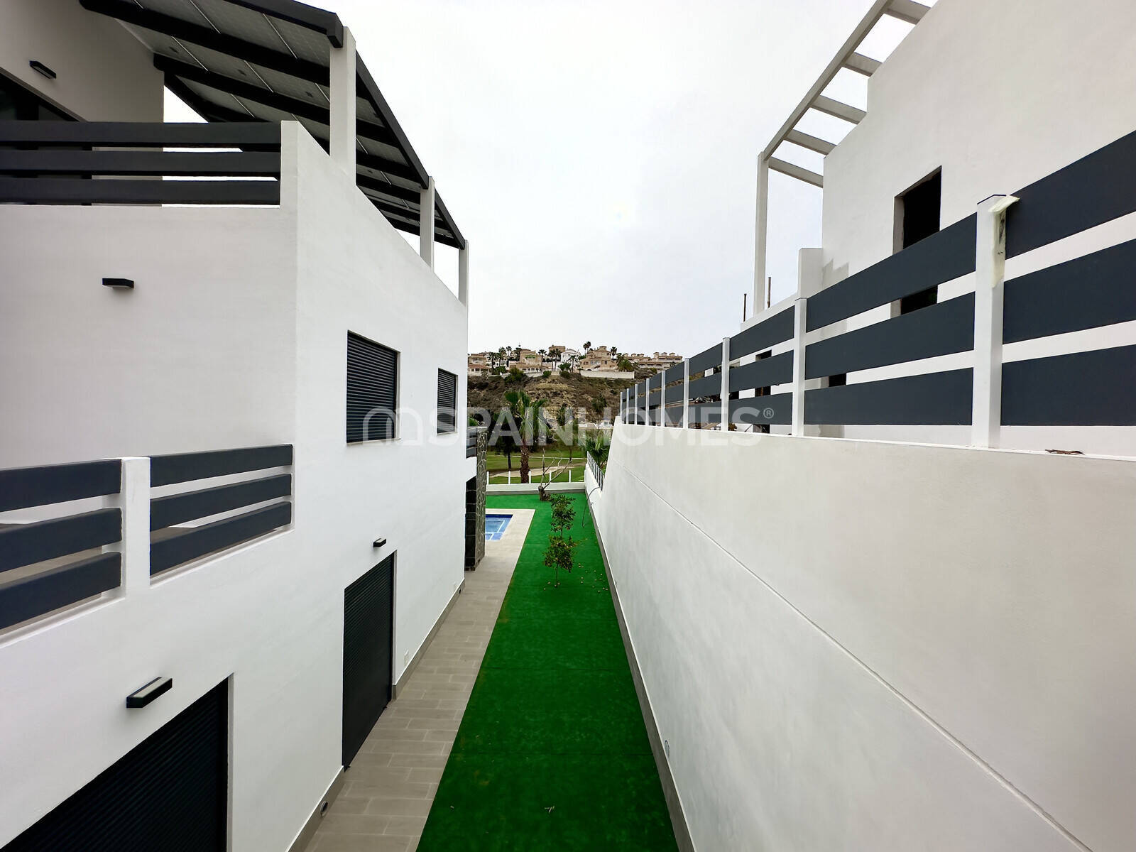 Villa a Rojales, Alicante, Spagna 3 camere da letto, 302 mq. N° 55734