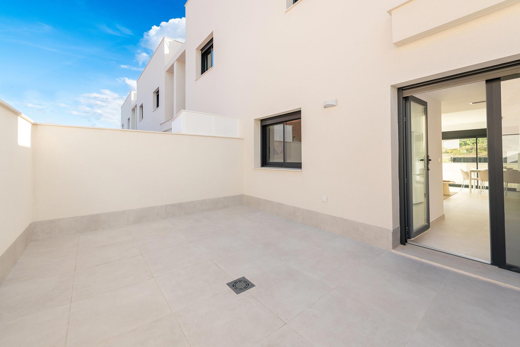 Villa en Alicante, España 3 dormitorios, 82 m2 No. 112232