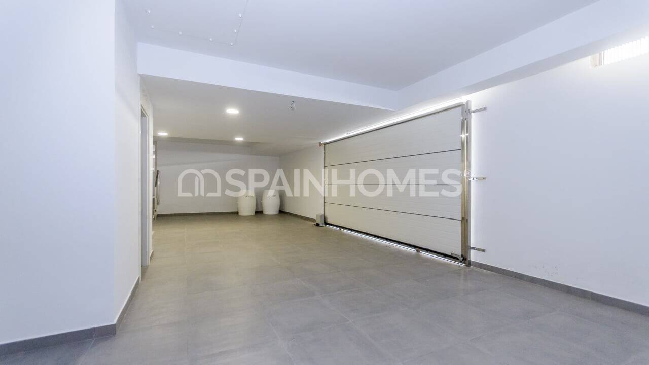 Villa in Orihuela, Alicante, Spain 4 bedrooms, 197 sq.m. No. 48773