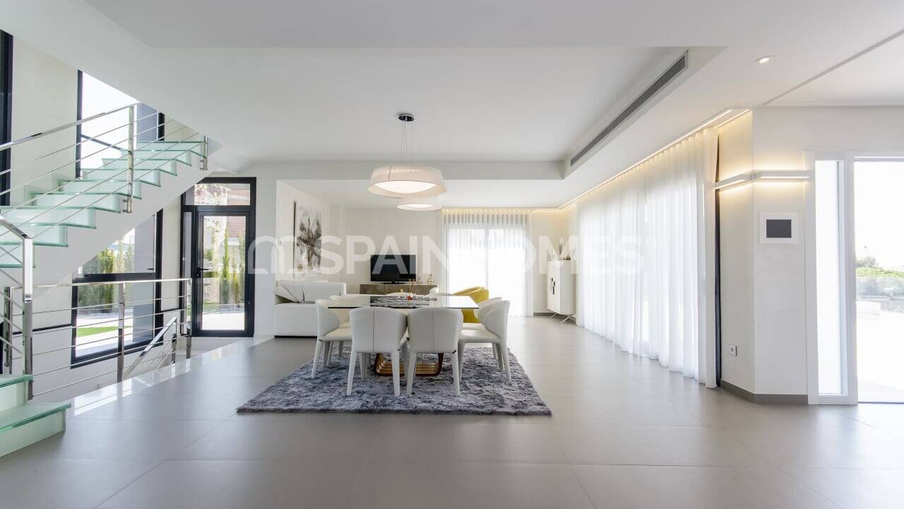 Villa in Orihuela, Alicante, Spain 4 bedrooms, 197 sq.m. No. 48773