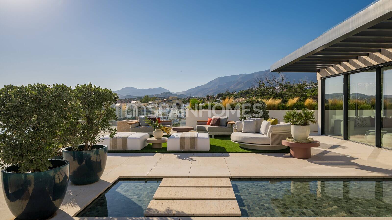 Wohnung in Estepona, Malaga, Spanien 3 Schlafzimmer, 208 m2 Nr. 95301