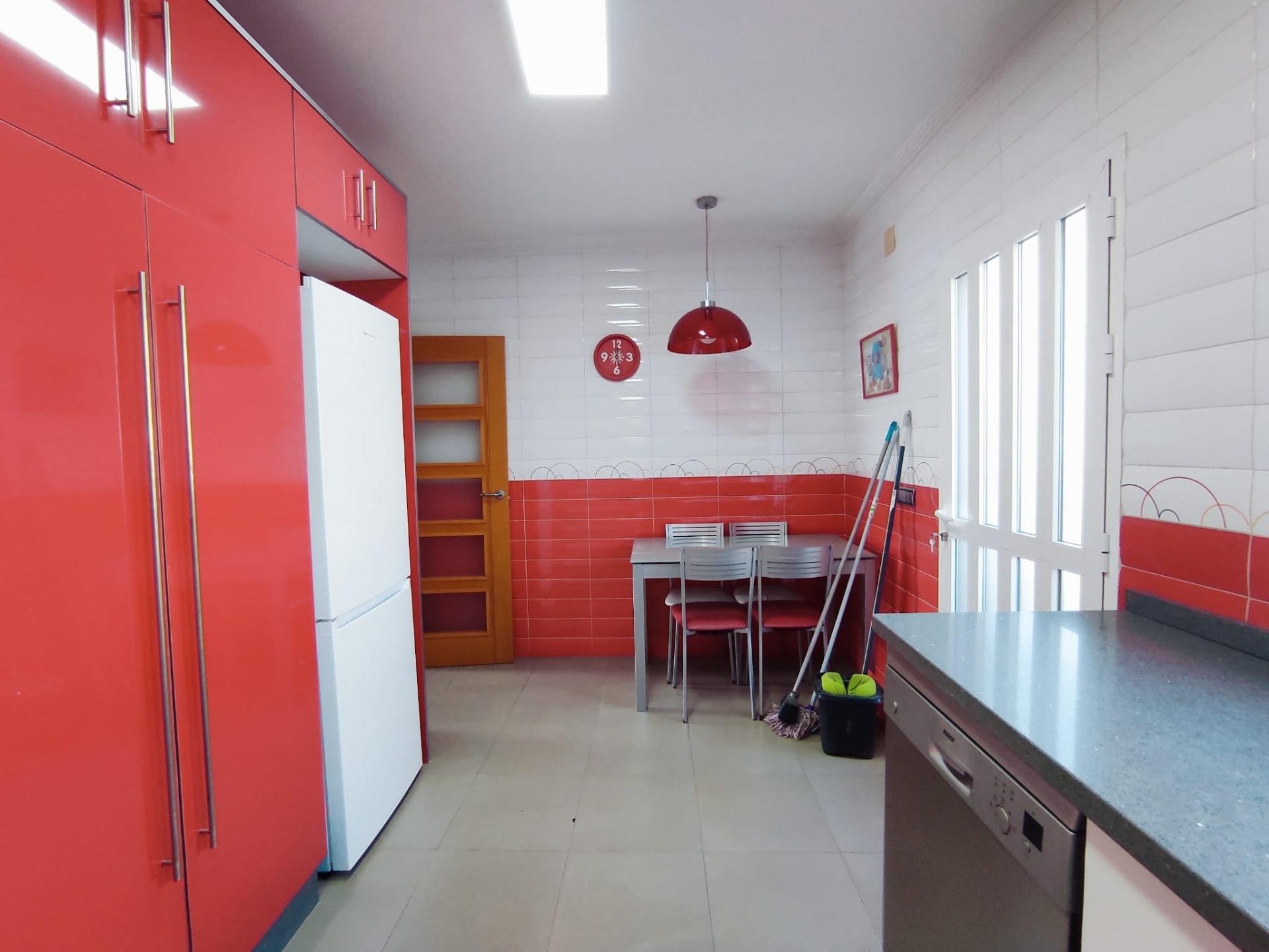 Villa in Torrevieja, Alicante, Spain 3 bedrooms, 132 sq.m. No. 90324