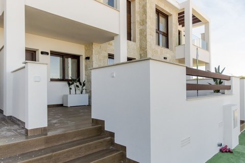 Bungalow in Torrevieja, Alicante, Spain 2 bedrooms, 62 sq.m. No. 95623