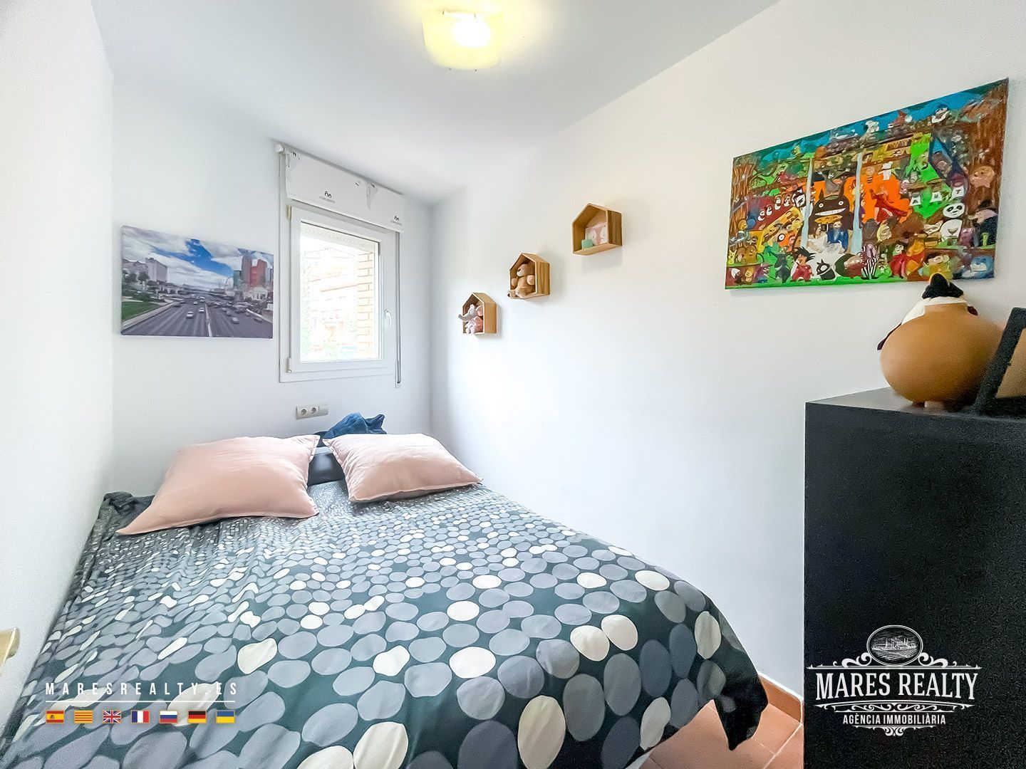 Kaupunkipientalo Canet de Mar, Barcelona, Espanja 4 makuuhuonetta, 299 m2 No. 117638
