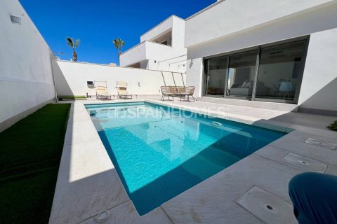 Villa Orihuela, Alicante, Spānijā 3 istabas, 106 m2 Nr. 52698