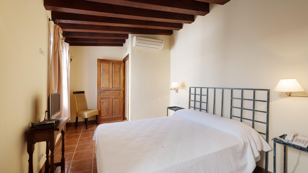 Townhouse in Medina Sidonia, Cadiz, Spain 11 bedrooms, 500 sq.m. No. 107641
