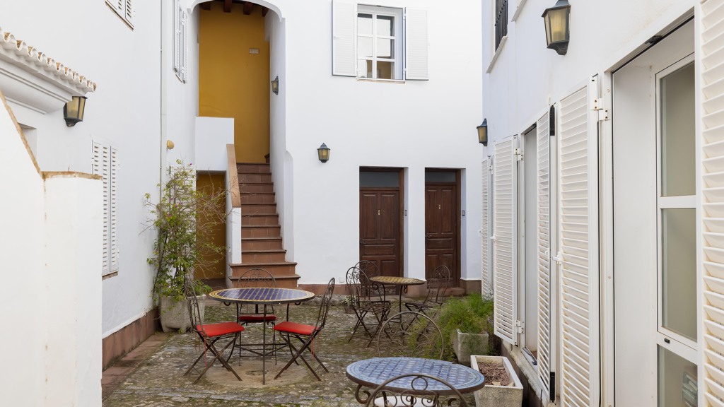 Townhouse in Medina Sidonia, Cadiz, Spain 11 bedrooms, 500 sq.m. No. 107641