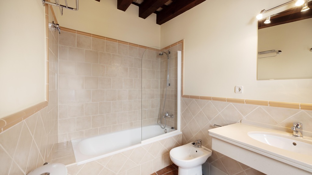 Townhouse in Medina Sidonia, Cadiz, Spain 11 bedrooms, 500 sq.m. No. 107641