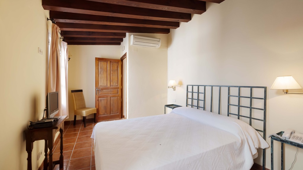 Townhouse in Medina Sidonia, Cadiz, Spain 11 bedrooms, 500 sq.m. No. 107641