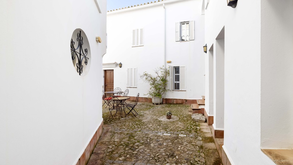 Townhouse in Medina Sidonia, Cadiz, Spain 11 bedrooms, 500 sq.m. No. 107641