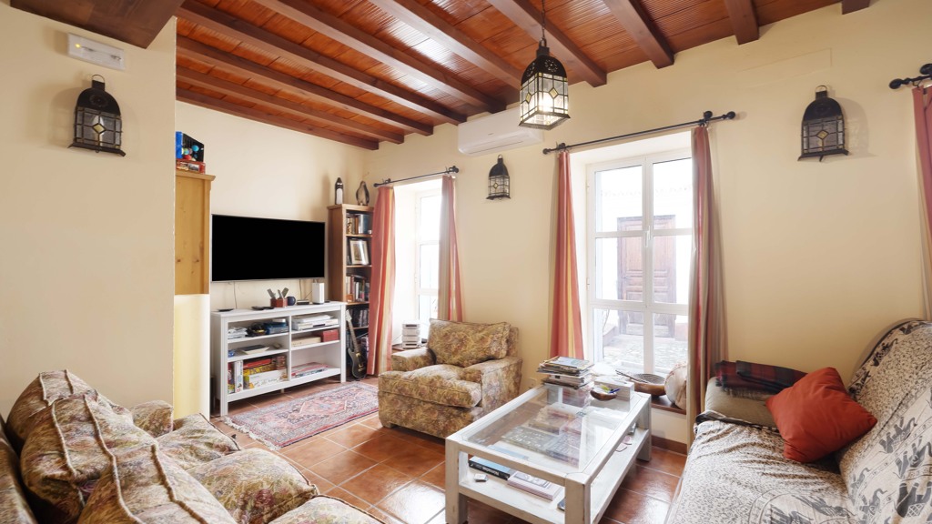 Townhouse in Medina Sidonia, Cadiz, Spain 11 bedrooms, 500 sq.m. No. 107641