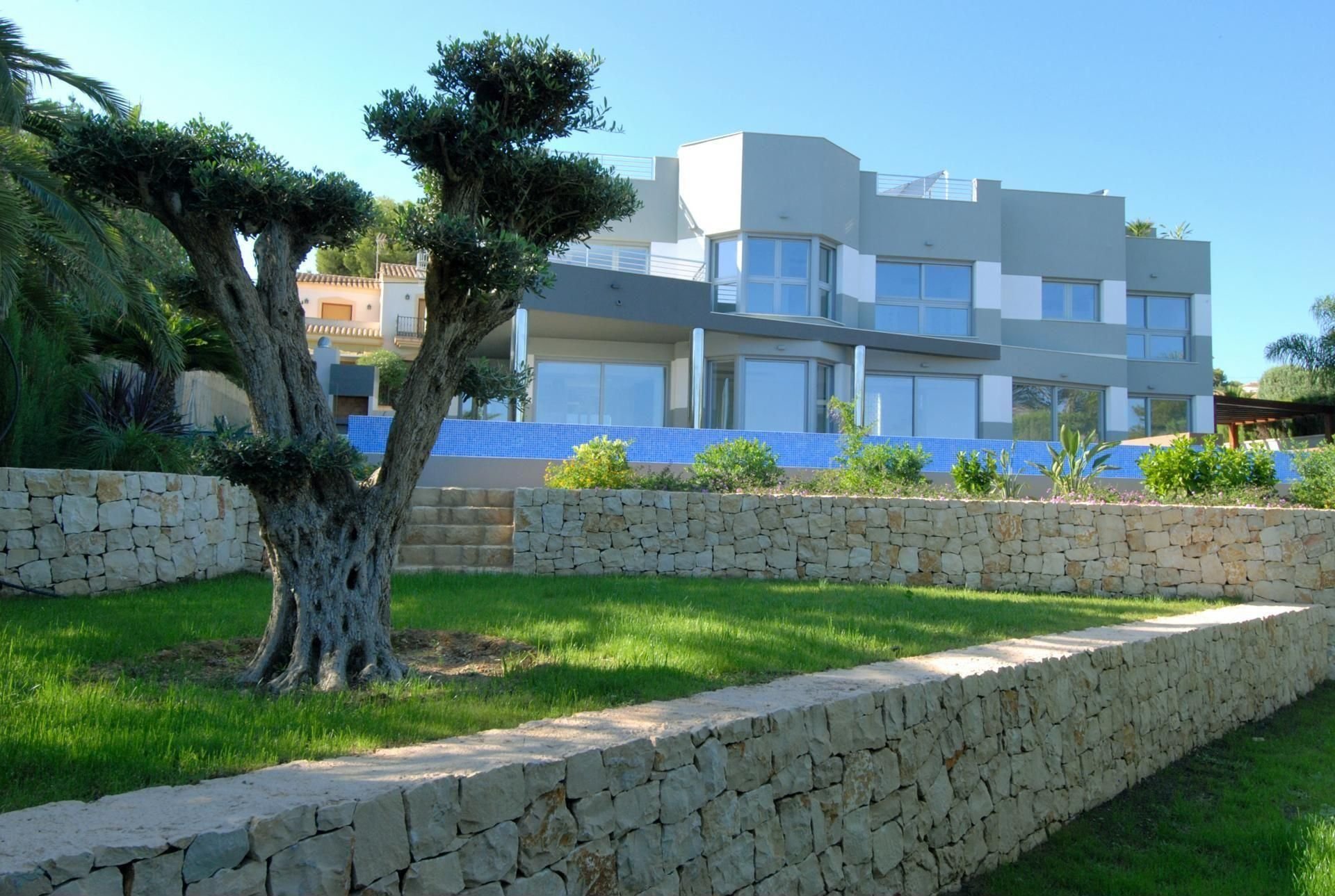 Villa i Calpe, Alicante, Spanien 5 sovrum, 520 kvm. Nr. 95722