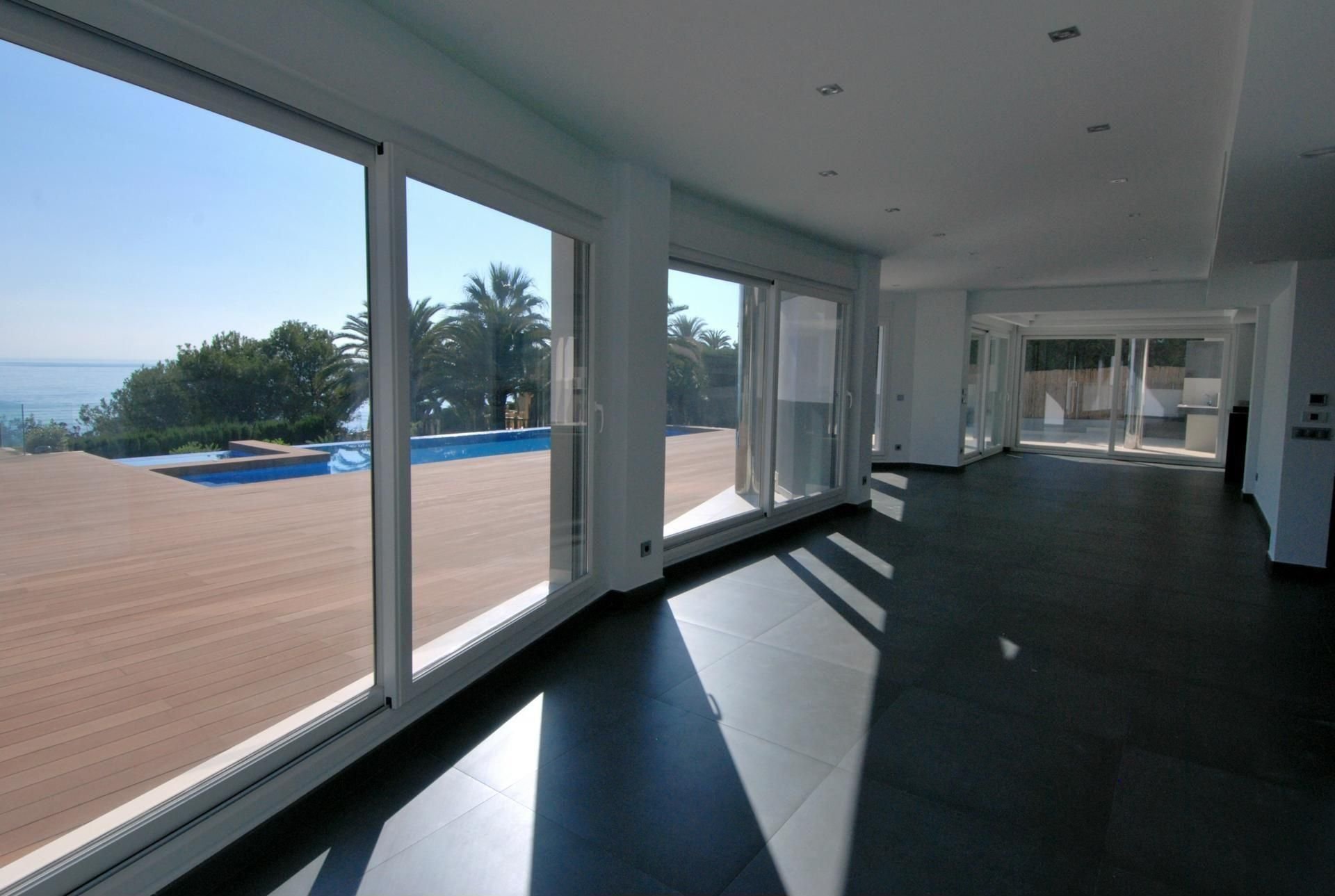 Villa i Calpe, Alicante, Spanien 5 sovrum, 520 kvm. Nr. 95722