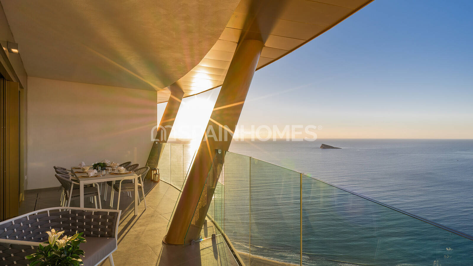 Apartment in Benidorm, Alicante, Spain 3 bedrooms, 176 sq.m. No. 52430