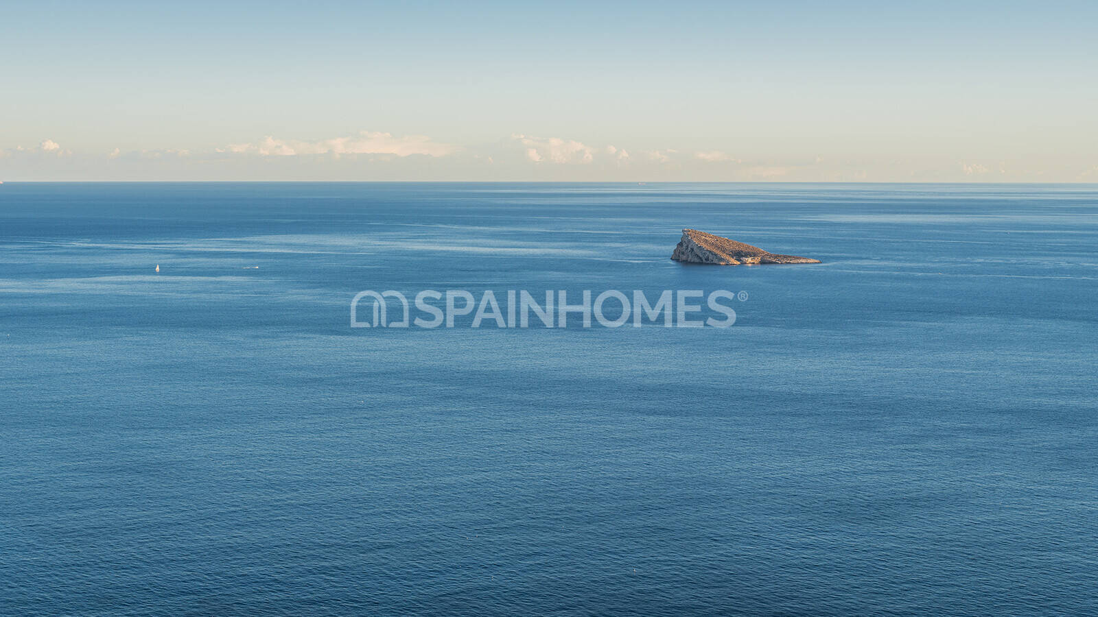 Apartment in Benidorm, Alicante, Spain 3 bedrooms, 176 sq.m. No. 52430