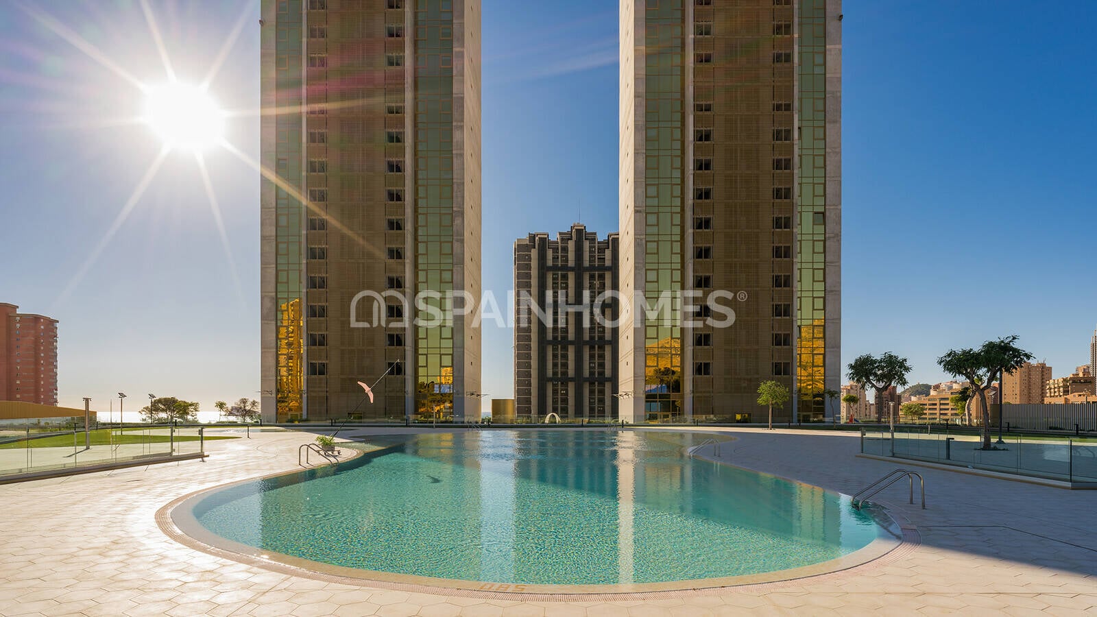 Apartment in Benidorm, Alicante, Spain 3 bedrooms, 176 sq.m. No. 52430