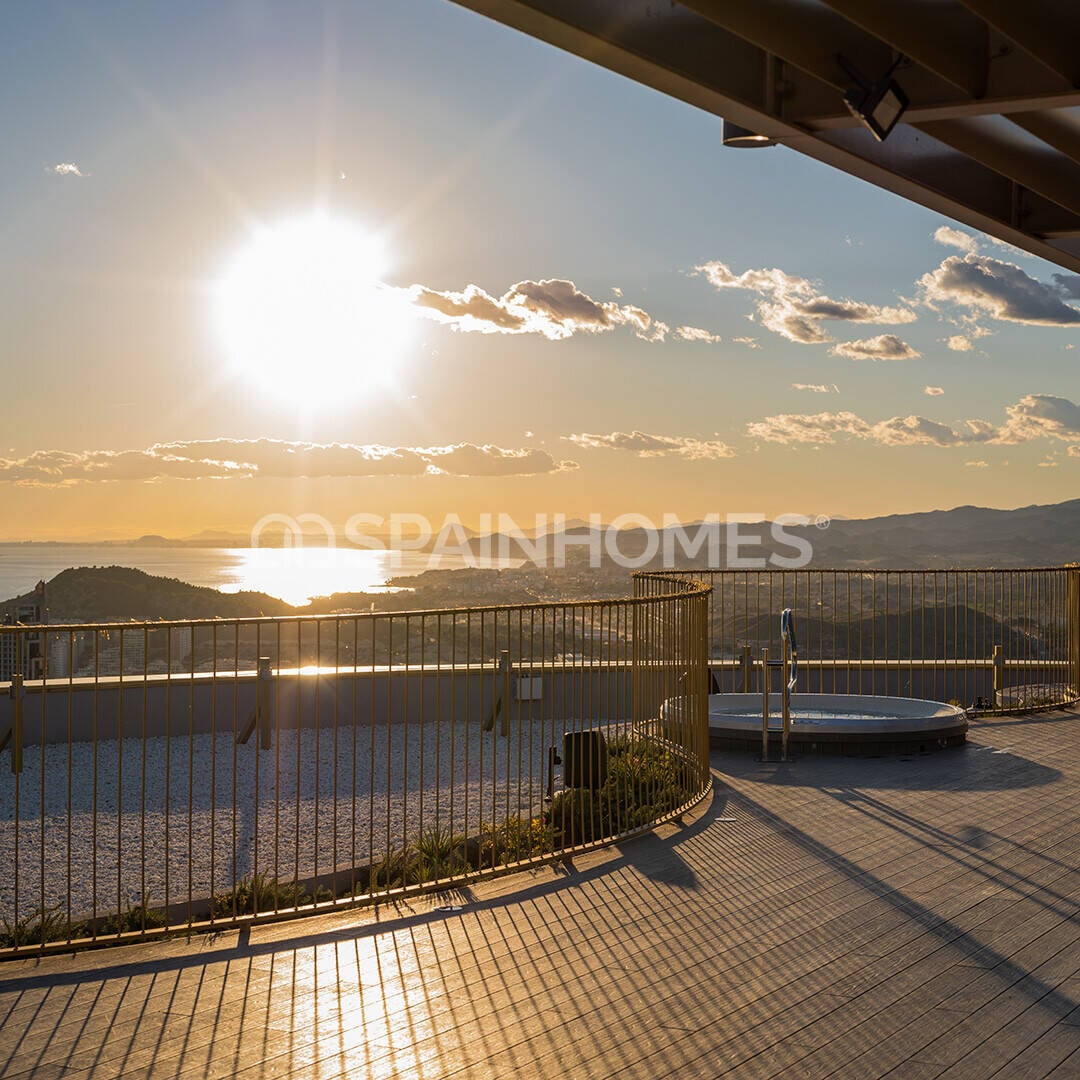 Apartment in Benidorm, Alicante, Spain 3 bedrooms, 176 sq.m. No. 52430