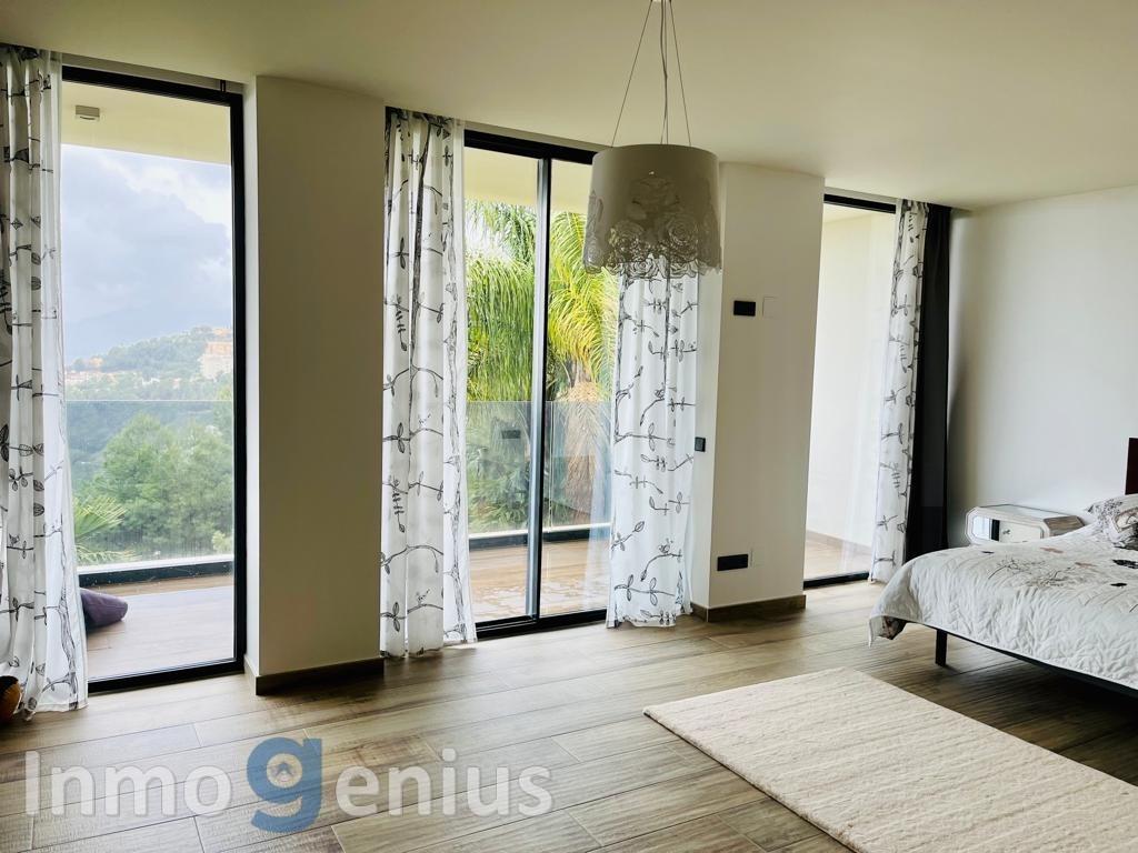Villa in Altea, Alicante, Spanien 3 Schlafzimmer, 800 m2 Nr. 81579