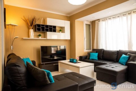 Appartamento a Torrevieja, Alicante, Spagna 3 camere da letto, 115 mq. N° 81577