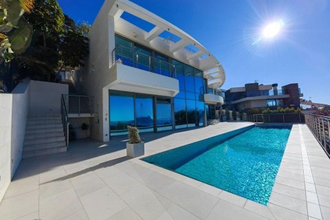 Villa a Altea, Alicante, Spagna 5 camere da letto, 635 mq. N° 81578