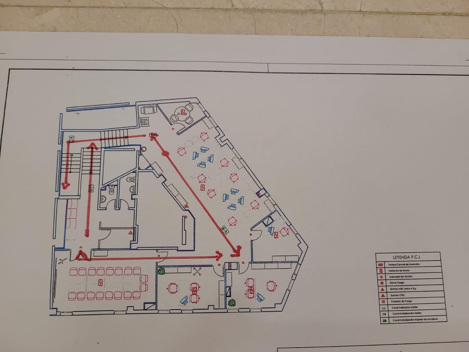 Commercial property in Alicante, Spain 330 sq.m. No. 91712