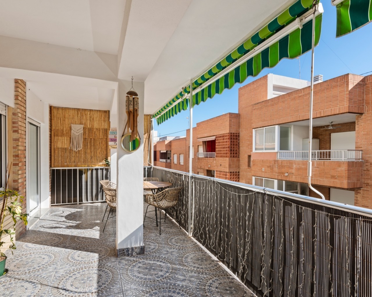 Lägenhet i Guardamar del Segura, Alicante, Spanien 3 sovrum, 101 kvm. Nr. 119463