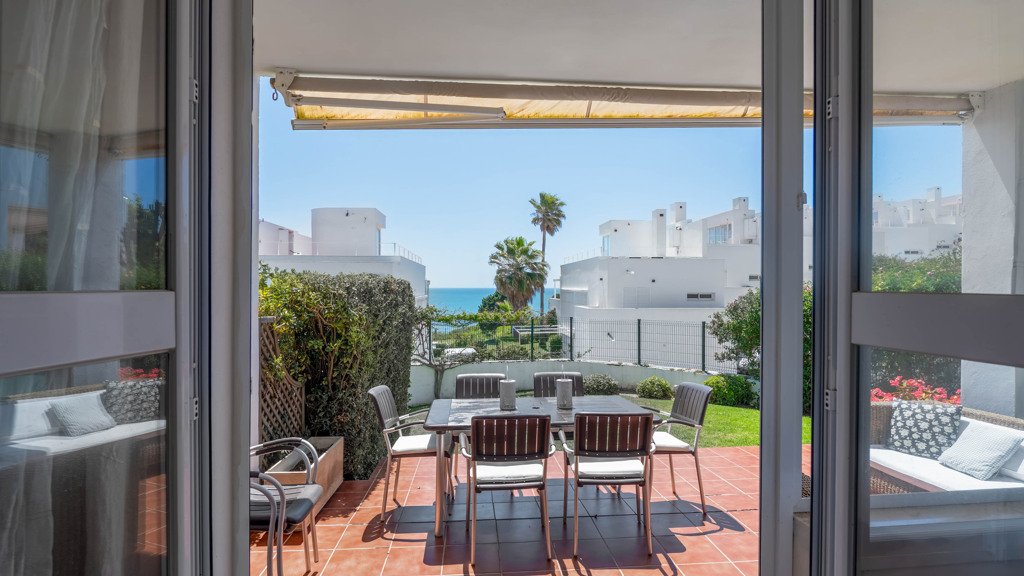 Talo Conil de la Frontera, Cadiz, Espanja 4 makuuhuonetta, 270 m2 No. 113425