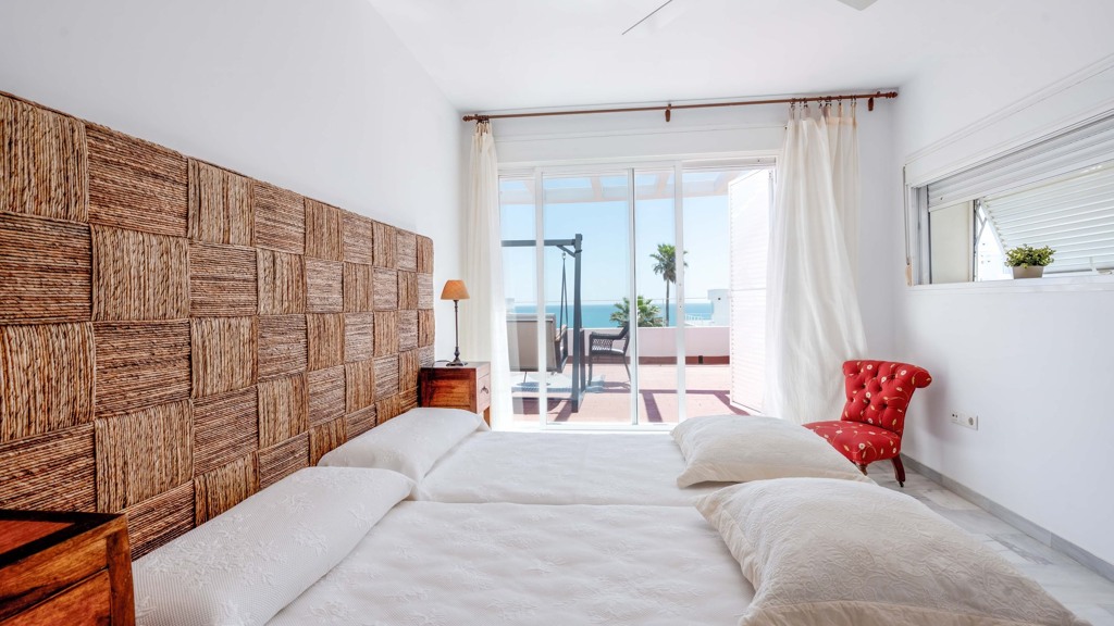 Talo Conil de la Frontera, Cadiz, Espanja 4 makuuhuonetta, 270 m2 No. 113425