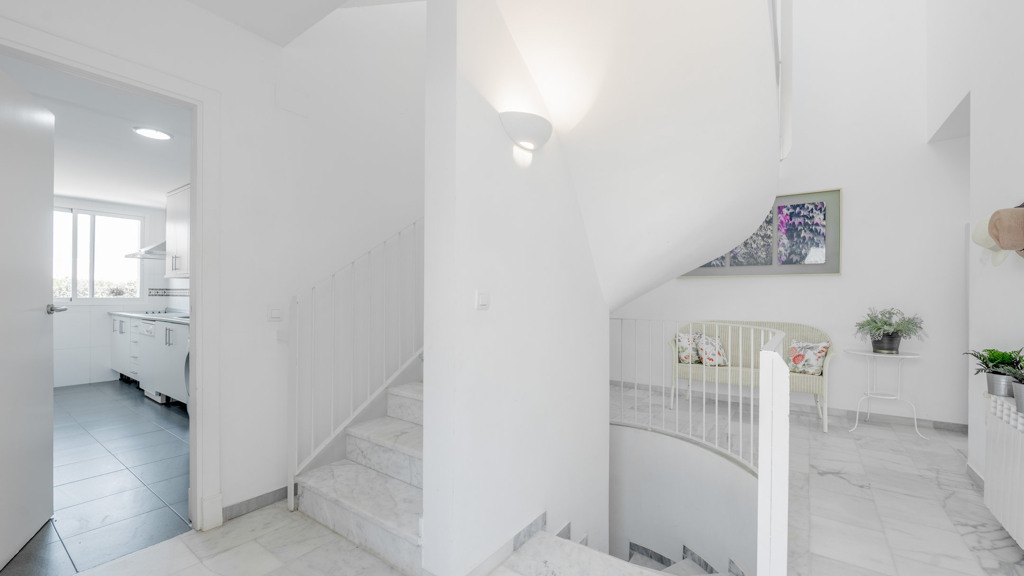 Talo Conil de la Frontera, Cadiz, Espanja 4 makuuhuonetta, 270 m2 No. 113425