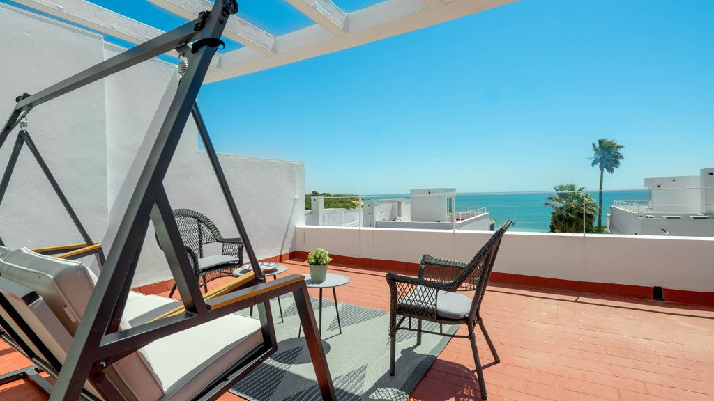 Talo Conil de la Frontera, Cadiz, Espanja 4 makuuhuonetta, 270 m2 No. 113425