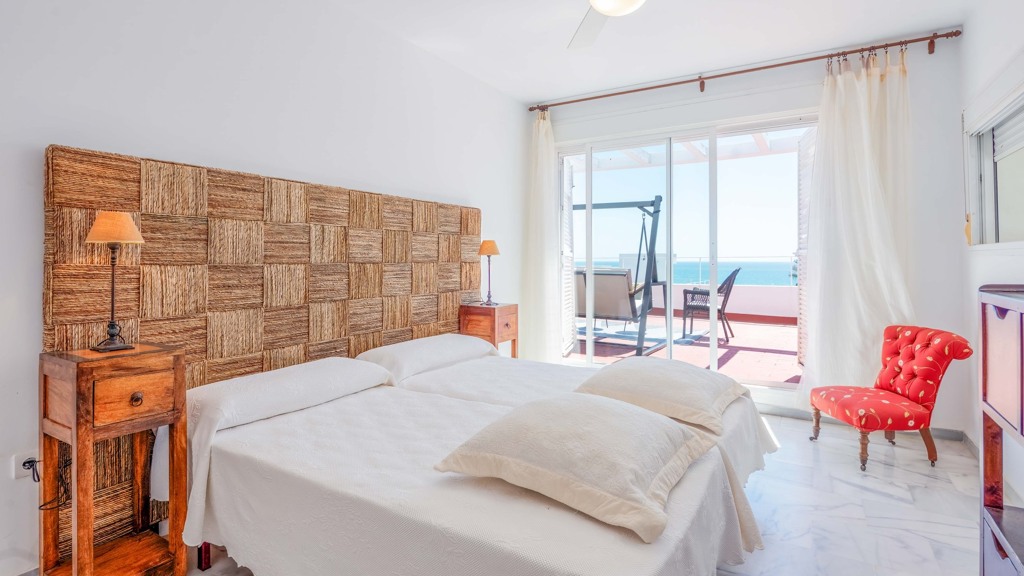 Talo Conil de la Frontera, Cadiz, Espanja 4 makuuhuonetta, 270 m2 No. 113425