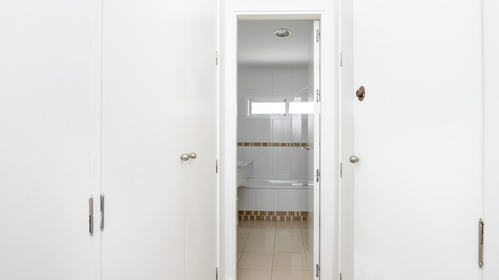 Talo Conil de la Frontera, Cadiz, Espanja 4 makuuhuonetta, 270 m2 No. 113425