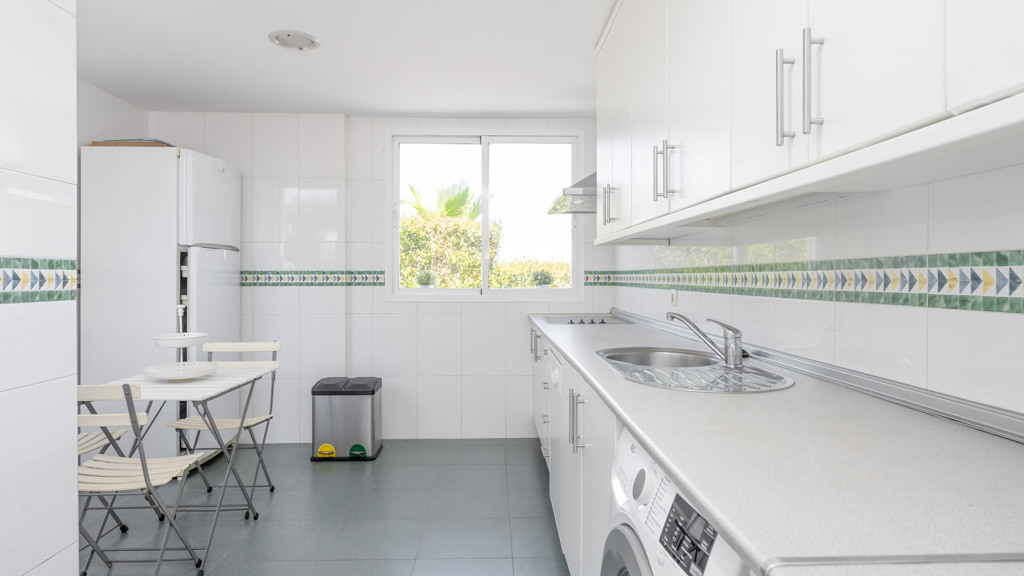 Talo Conil de la Frontera, Cadiz, Espanja 4 makuuhuonetta, 270 m2 No. 113425