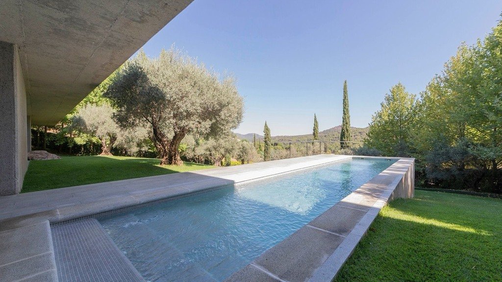 Villa in Cebreros, Avila, Spain 5 bedrooms, 696 sq.m. No. 105805