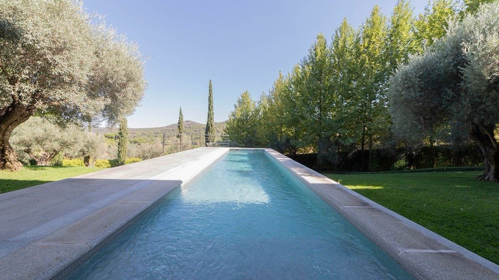 Villa in Cebreros, Avila, Spain 5 bedrooms, 696 sq.m. No. 105805