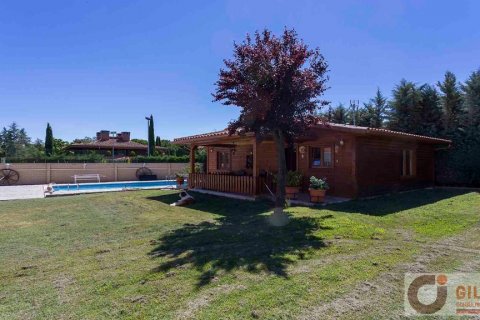 Huvila Madrid, Espanja 11 makuuhuonetta, 685 m2 No. 105675