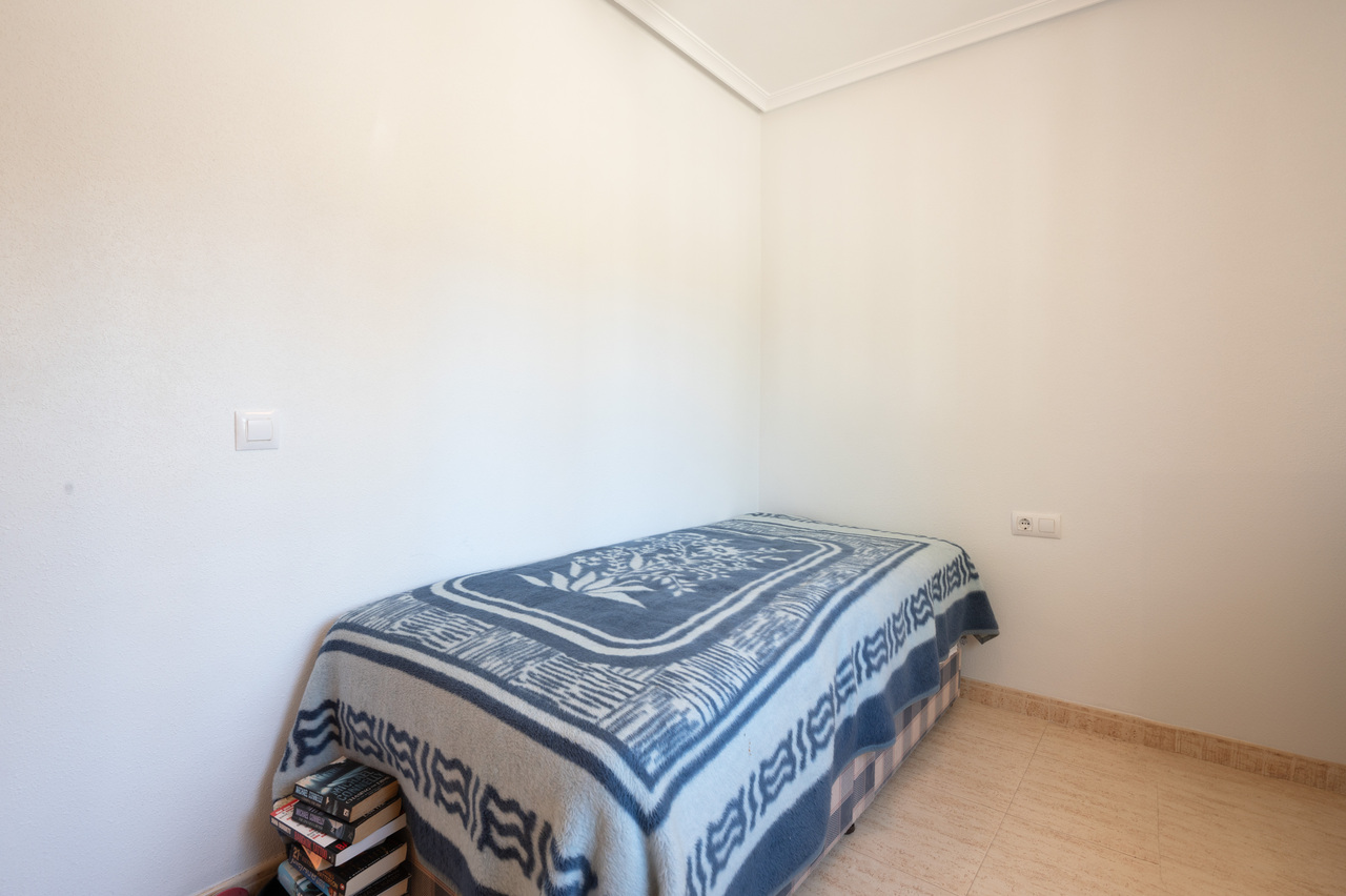 Villa i Algorfa, Alicante, Spanien 4 sovrum, 228 kvm. Nr. 84348