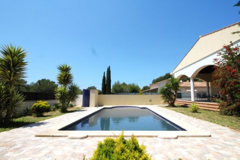 Huvila Costa De La Calma, Mallorca, Espanja 5 makuuhuonetta, 241 m2 No. 109876