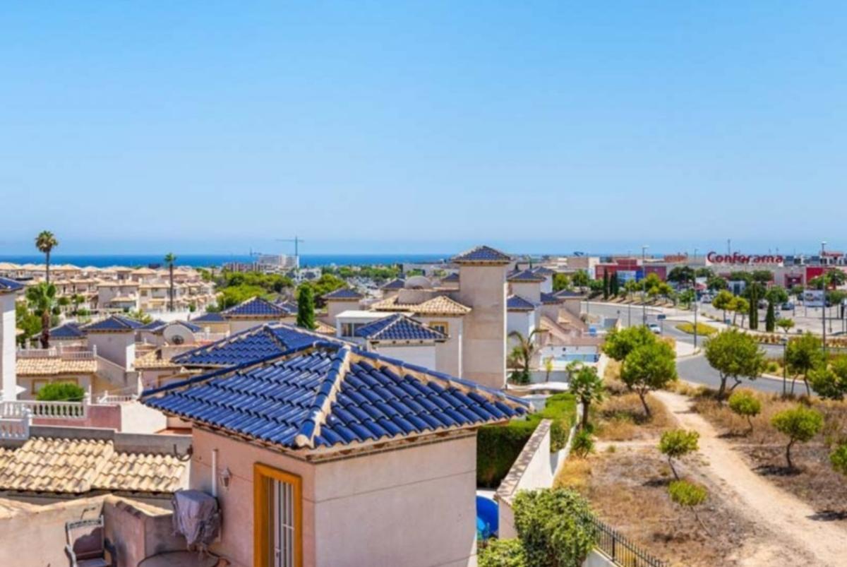 Huvila Playa Flamenca II, Alicante, Espanja 4 makuuhuonetta,  No. 91989