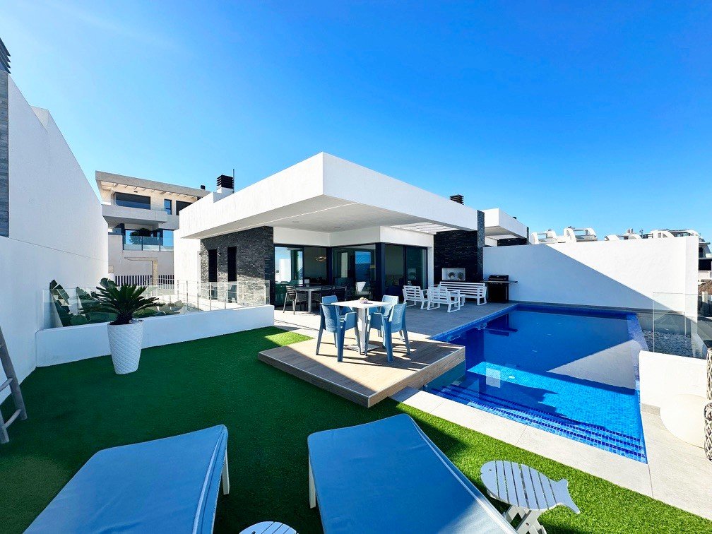 Villa en Rojales, Alicante, España 3 dormitorios, 193 m2 No. 91988