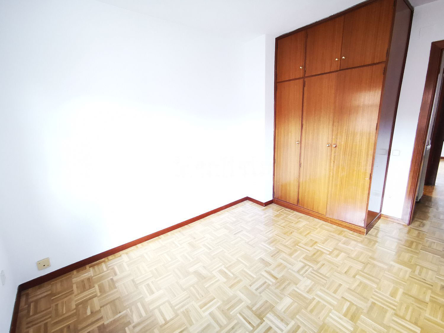 Tvåvåningslägenhet i Madrid, Spanien 4 sovrum, 216 kvm. Nr. 59147