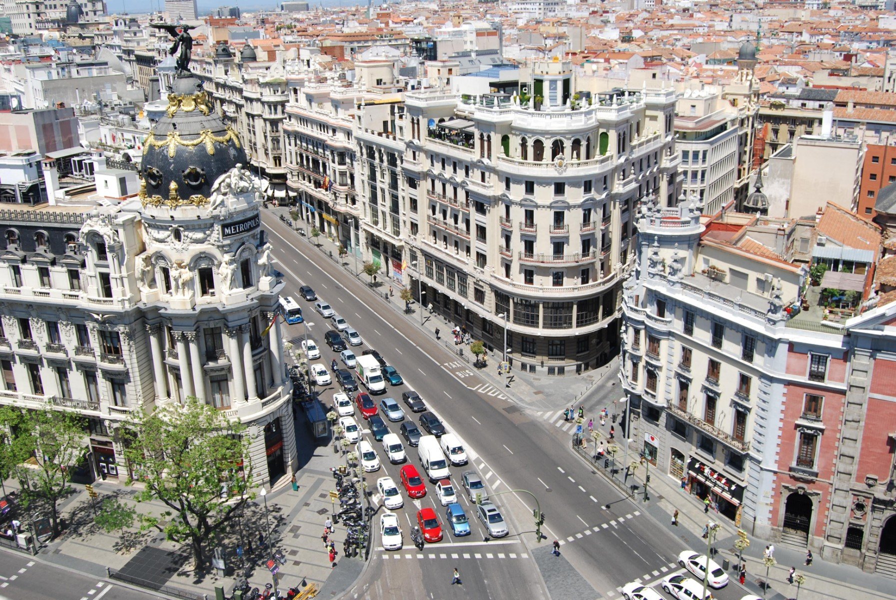 Apartamento en Madrid, España 2 dormitorios, 75 m2 No. 59284